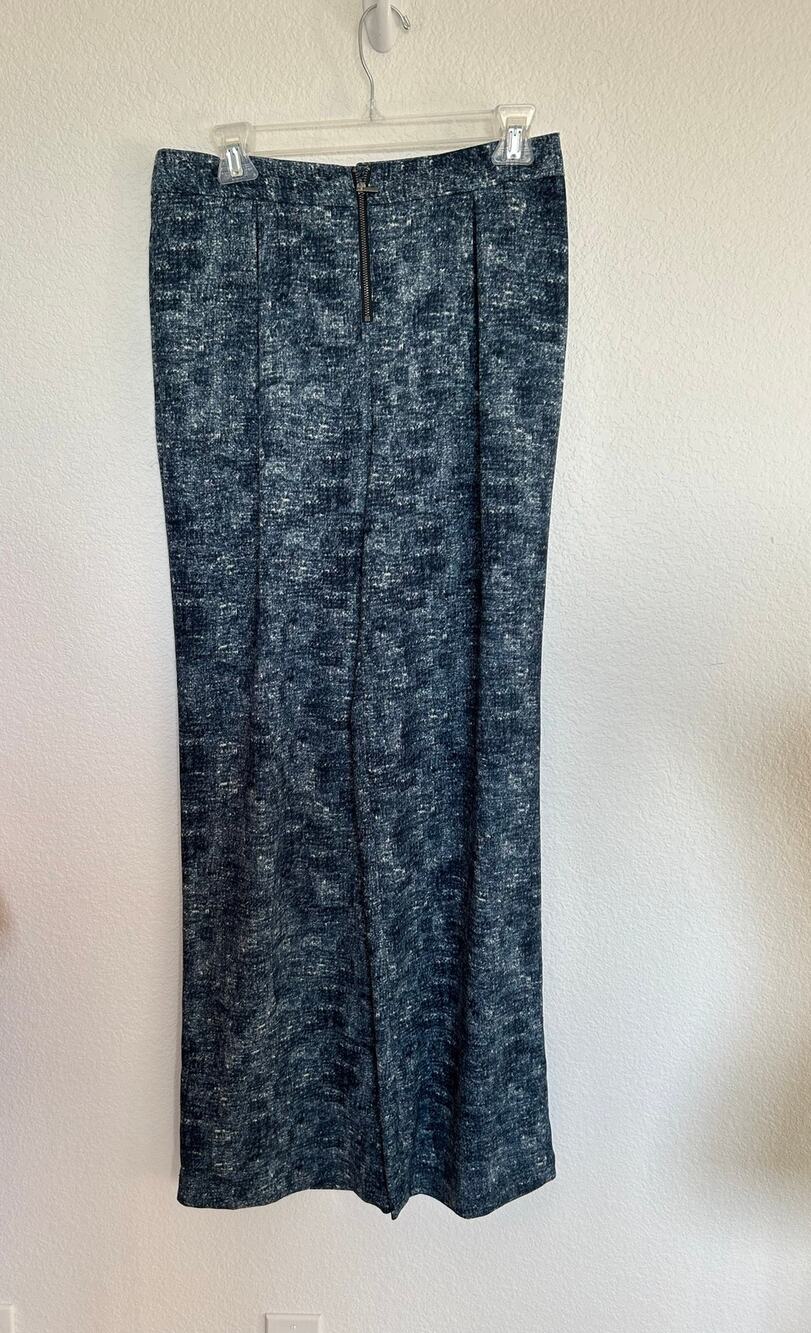 BCBGMaxazria Landon High Waisted Crosshatched Design Wide Leg & Cropped Pants -S